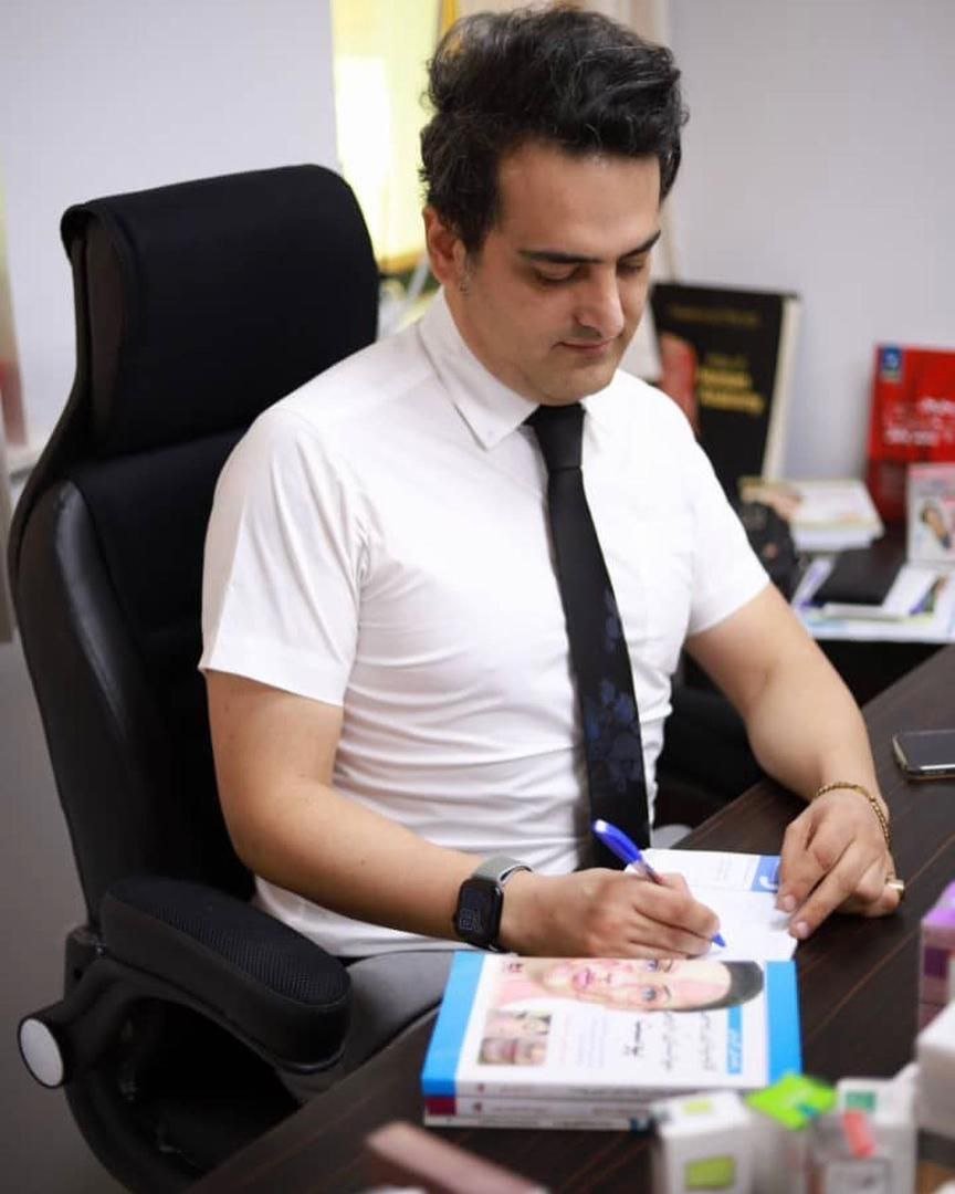 دکتر حسن حیدرزاده